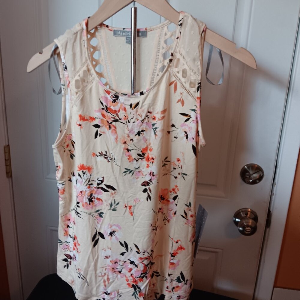 Women's Daniel Rainn Waicy Lace Crochet Detail Floral Tank NWT PXS
